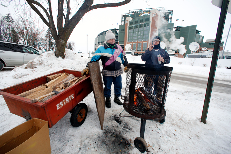 Illustration for article titled Actual Photos Of Lambeau Field From Today